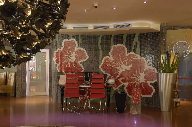 Hotel Les Fleurs Boutique 4*